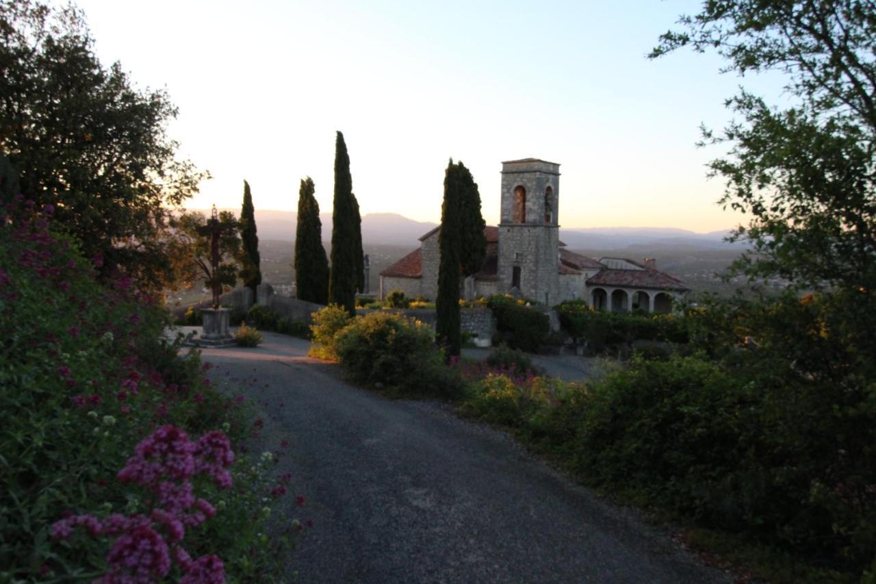 Le Rocher De Sampzon Esterno foto